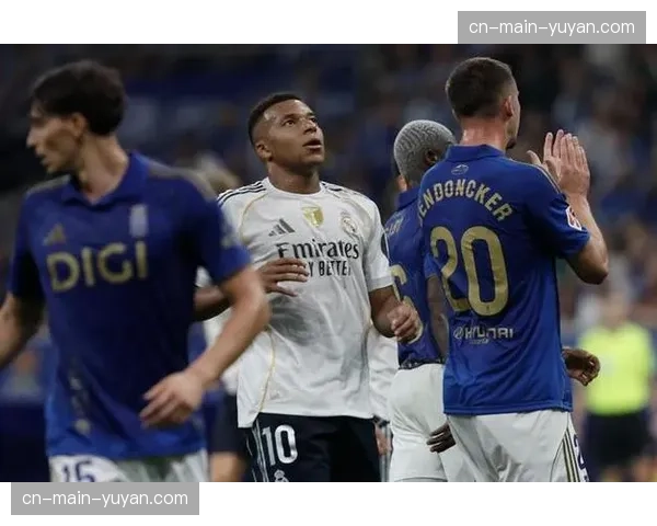 一名球迷因在社交媒体上对球员进行种族主义攻击被判罚金