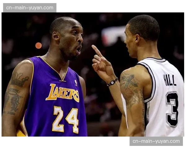 “文班亚马肋骨挫伤情况更新，马刺医疗组评估季后赛出战风险”